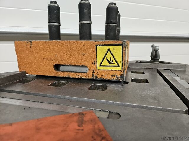 Wykrawacz Safan 250x250x3