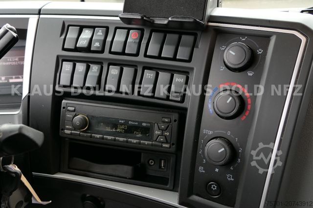 Camião plataforma com lona RENAULT DWide 18.320 Pritsche Plane Vollluft XL-Tank LBW