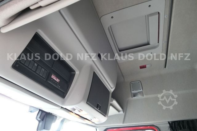 Camião plataforma com lona RENAULT DWide 18.320 Pritsche Plane Vollluft XL-Tank LBW