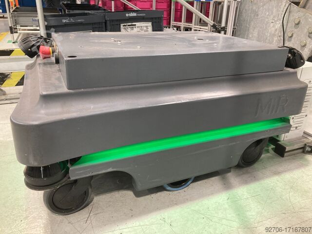 Mobile robot AMR MOBILE INDUSTRIAL ROBOTS APS MiR200