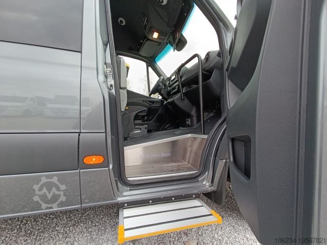 Bus MERCEDES-BENZ Sprinter 519