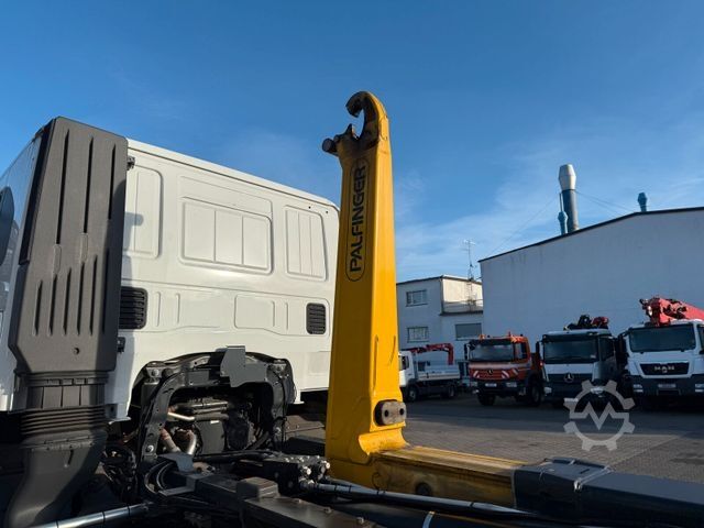 Camion benne à bras amovible IVECO X-Way 480 6x2 Abrollkipper Palfinger PH T20 SLD5