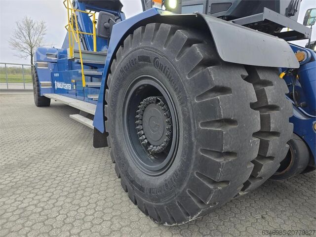 Reach stacker Konecranes NCN 100 - 289TH