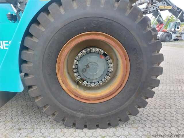 Reach stacker Konecranes SMV 4531 CB5