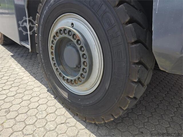 Ciągnik terminalowy Mafi MT45R 4x4