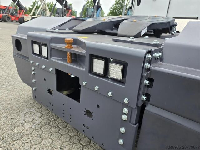 Ciągnik terminalowy Mafi R336 4x4