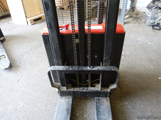 Electric pallet truck Heli