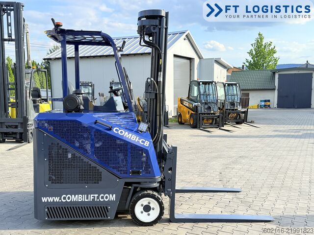 Chariot élévateur multidirectionnel Combilift CB3000 GAS TRIPLEX 5500 POSITIONER