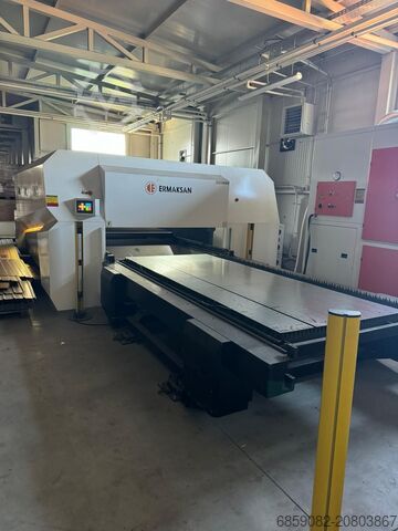 Lasersnijmachine Ermak FIBERMAK MOMENTUM