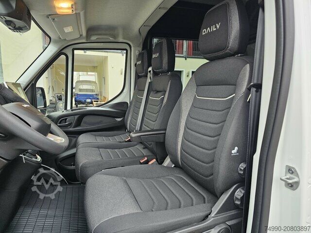 Furgone a tetto alto Iveco Daily 35S18HA8V DOKA Hi-Matic 12m³ L2H2 7 Sitze