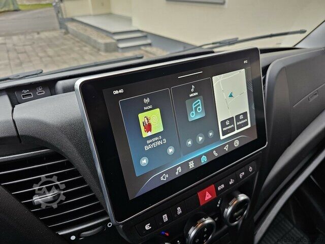 Furgone a tetto alto Iveco Daily 35S18HA8V DOKA Hi-Matic 12m³ L2H2 7 Sitze