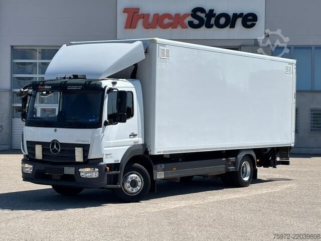LKW mit Kofferaufbau  Atego 1527L 2T LBW