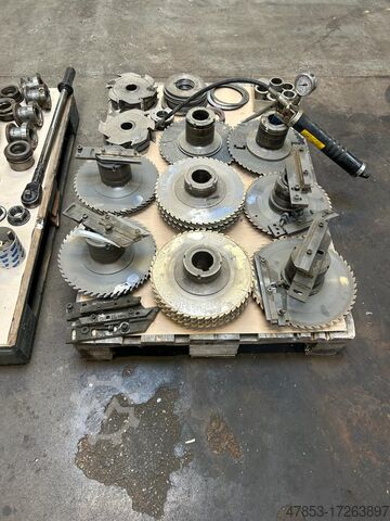 Moulder WACO HM200 un