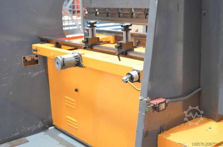Press brake Mebusa PH 90-25