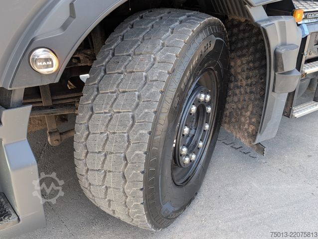 Cabeza tractora MAN TGX 33.510 BL SA 6x4 mit EPSILON S260Z96, MIETE?