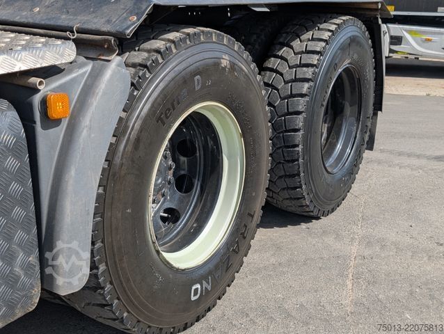 Cabeza tractora MAN TGX 33.510 BL SA 6x4 mit EPSILON S260Z96, MIETE?