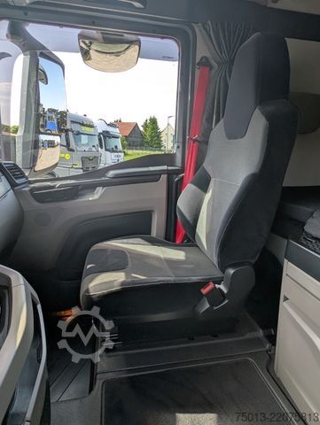 Cabeza tractora MAN TGX 33.510 BL SA 6x4 mit EPSILON S260Z96, MIETE?