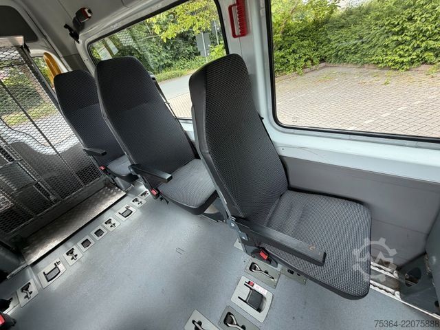Minibus MERCEDES-BENZ Sprinter 313 Cdi L2H2 9Sitze Rollstuhllift Klima