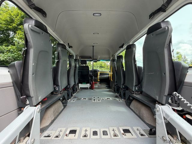 Minibus MERCEDES-BENZ Sprinter 313 Cdi L2H2 9Sitze Rollstuhllift Klima