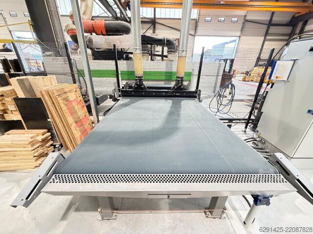 Bearbeitungszentrum BIESSE ROVER B FT 1536