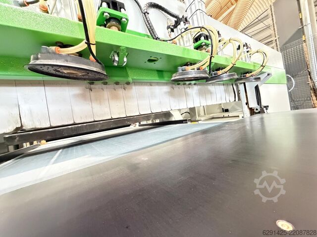 Bearbeitungszentrum BIESSE ROVER B FT 1536