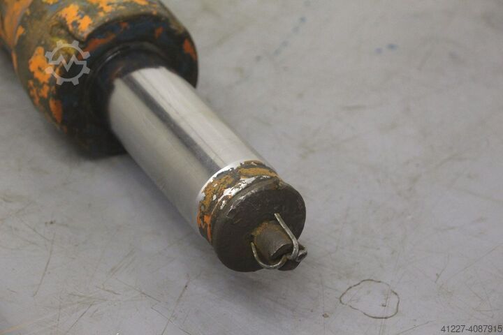 Hydraulic cylinder unbekannt Hub 800 mm
