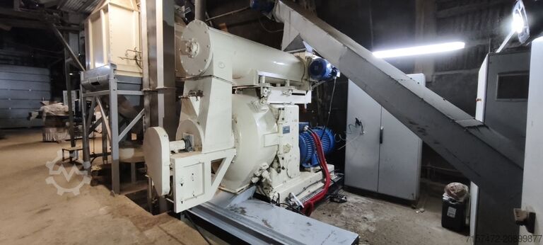 Prensa de pellets CPM CPM 7122