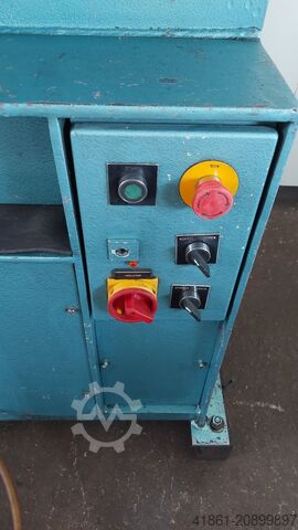 Tijeras perfiladas de acero + perforadora KINGSLAND 60 XA