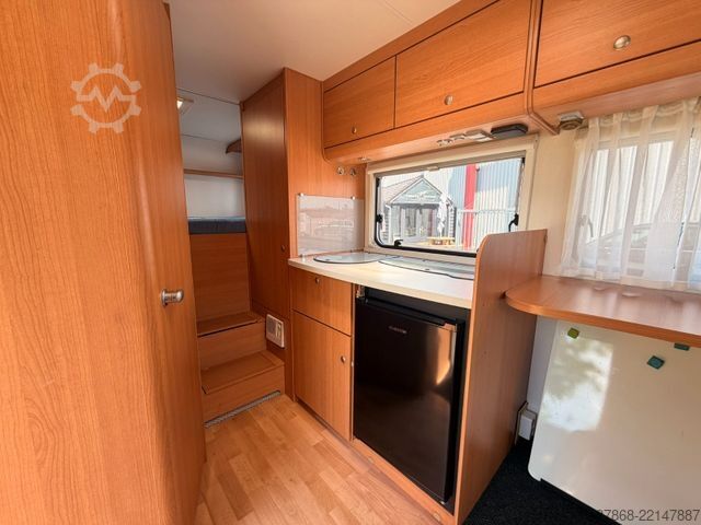 Yarı entegre karavan KNAUS TI 600