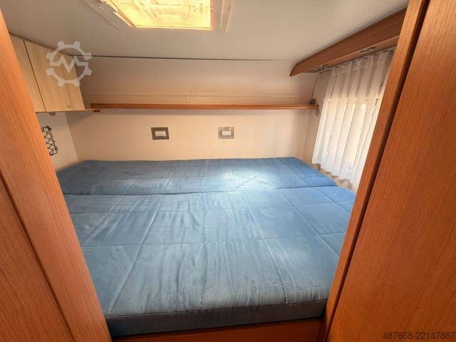 Yarı entegre karavan KNAUS TI 600