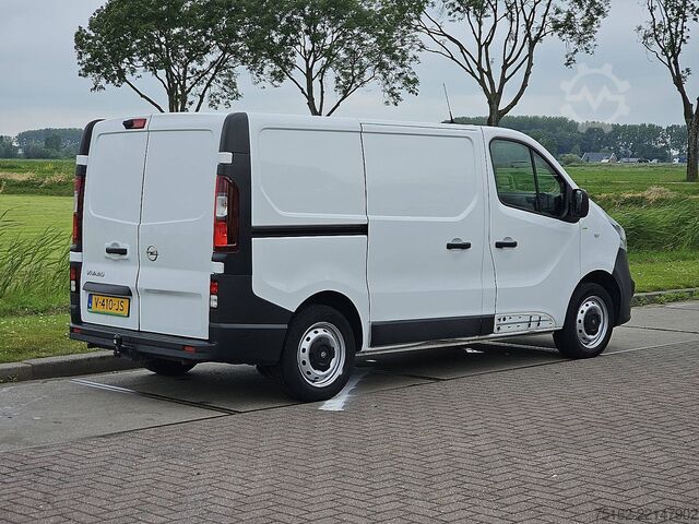 Yüksek tavanlı istasyon vagonu OPEL VIVARO 1.6