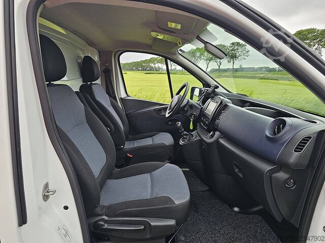 Yüksek tavanlı istasyon vagonu OPEL VIVARO 1.6