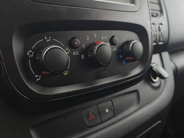 Yüksek tavanlı istasyon vagonu OPEL VIVARO 1.6