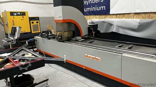Centro CNC de 3 ejes para perfiles Elumatec SBZ 122/33