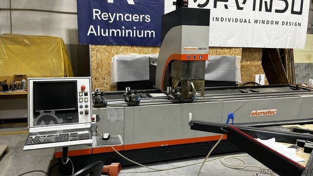 Centro CNC de 3 ejes para perfiles Elumatec SBZ 122/33