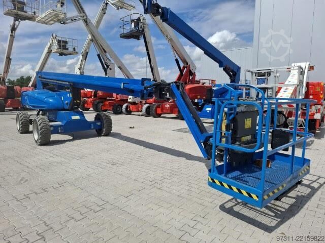Plataforma de trabajo telescópica articulada JLG E600JP