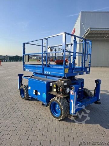 Elevador de tijera SkyJack SJ6832 RTE
