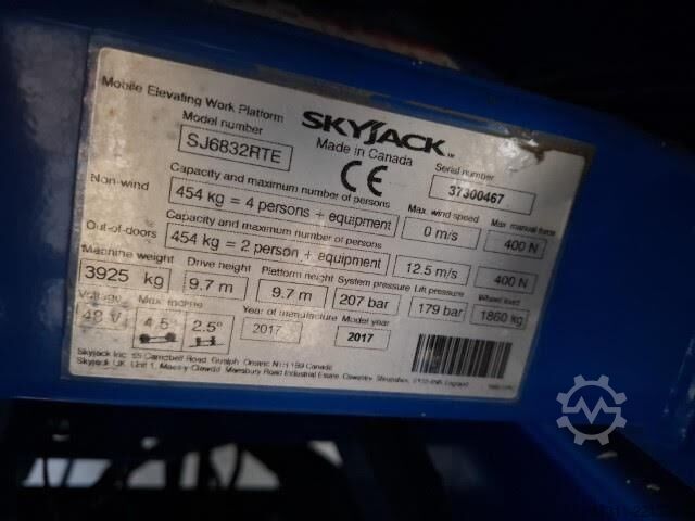 Elevador de tijera SkyJack SJ6832 RTE