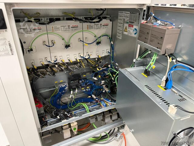 Ipari robot KUKA KRC4 KR8 R2100 - 2 arc HW / FLR