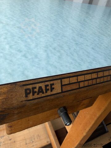 PFAFF 134-0-6 Cilindrische naaimachine voor lederwaren PFAFF 134-0-6 Maszyna do szycia skóry kaletnicza cylindryczna PFAFF 134-0-6 Maszyna do szycia skóry kaletnicza cylindryczna