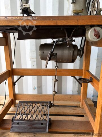 PFAFF 134-0-6 Cilindrische naaimachine voor lederwaren PFAFF 134-0-6 Maszyna do szycia skóry kaletnicza cylindryczna PFAFF 134-0-6 Maszyna do szycia skóry kaletnicza cylindryczna