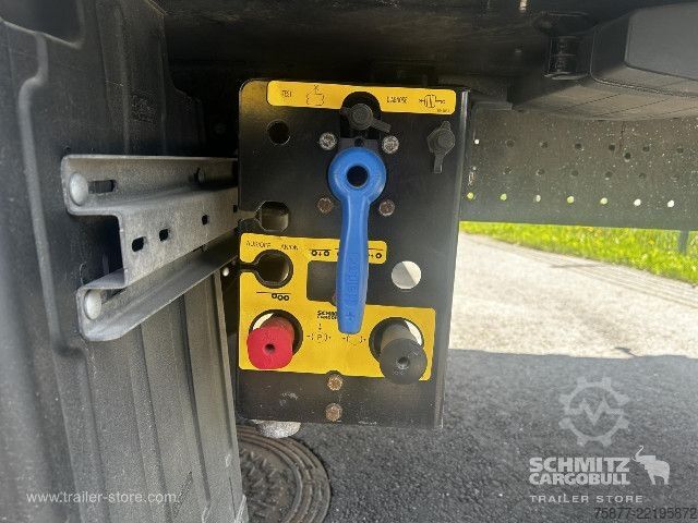 Hűtő félpótkocsi Schmitz Cargobull Reefer Multitemp