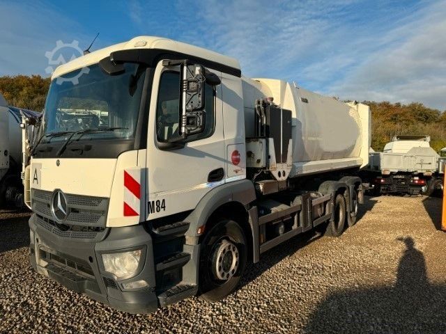 Autocompattatore MERCEDES-BENZ Antos 2533 6x2 Seitenlader Euro 6