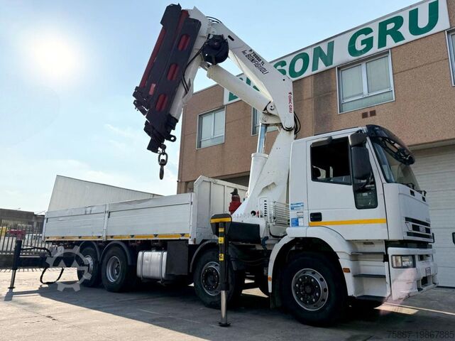 Samochód ciężarowy ze stałą zabudową Iveco EUROTECH 440E42