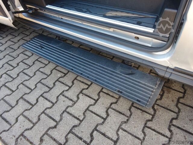 Kleinbus FORD Transit 460 L4H3 HA (18-Si.) Trend 165PS Navi