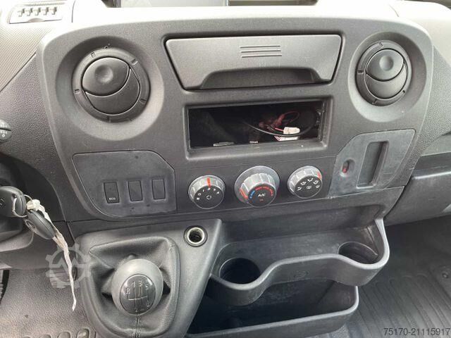 Podnośnik koszowy na samochodzie ciężarowym Renault Master 2.3 dCi / KLUBB K26, 12m