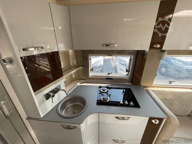 Camper integrado BÜRSTNER Elegance I 910 G *Sie sparen: ca. 85.000¤*