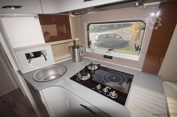 Camper integrado BÜRSTNER Elegance I 910 G *Sie sparen: ca. 85.000¤*