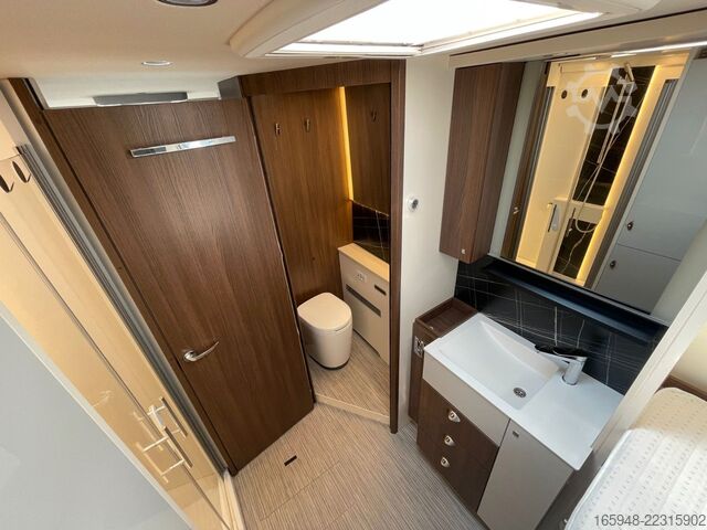 Camper integrado BÜRSTNER Elegance I 910 G *Sie sparen: ca. 85.000¤*