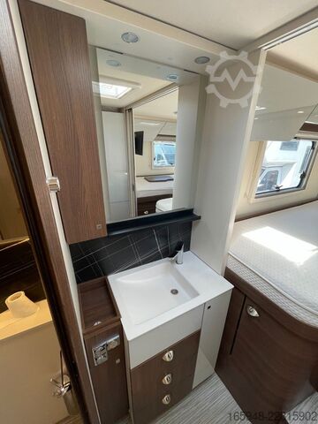 Camper integrado BÜRSTNER Elegance I 910 G *Sie sparen: ca. 85.000¤*